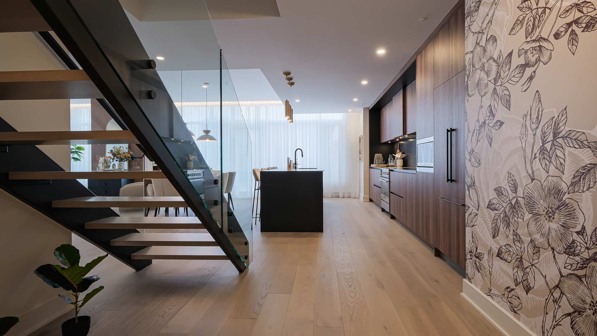 Unité 102, disponible maintenant