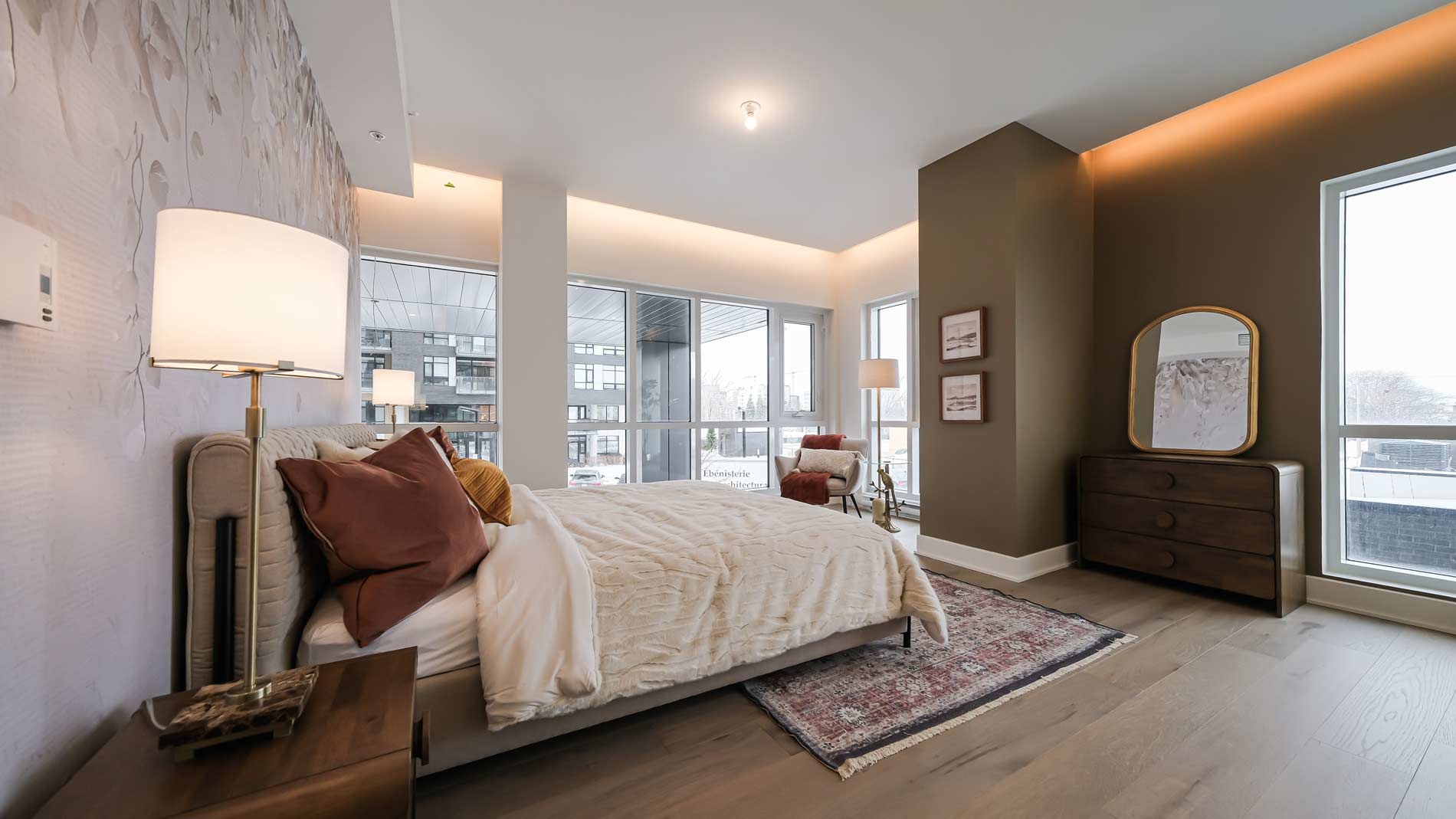 Unité 102, disponible maintenant