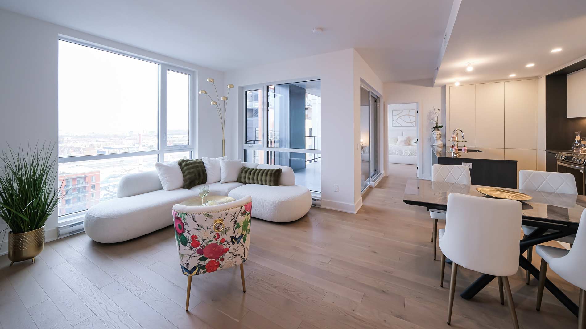 Unité 1303, disponible maintenant