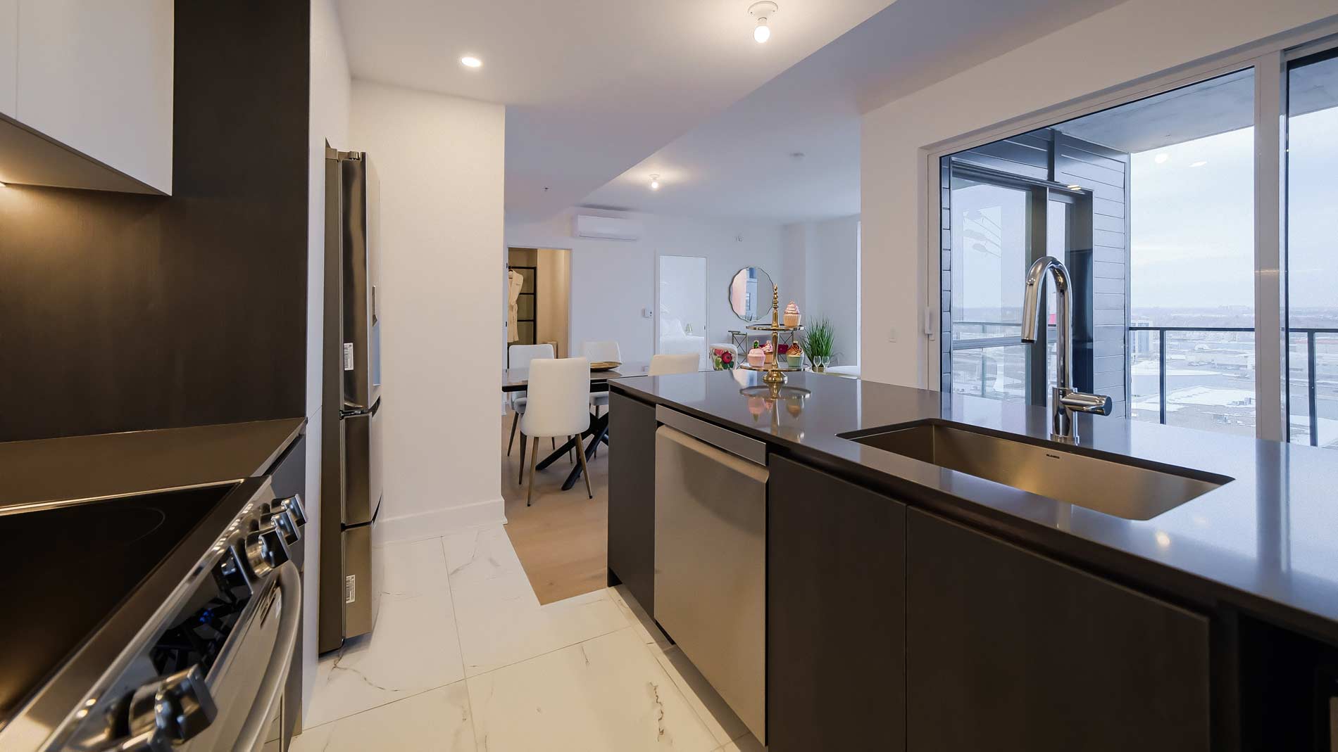 Unité 1303, disponible maintenant